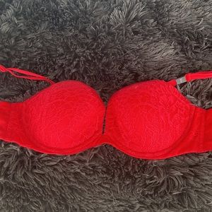 🔥FINAL PRICE🔥 NWT Victoria’s Secret Red Bra